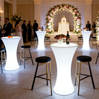 Table de bar portable à LED et ensemble de chaises de bar lumineuses en plastique pour discothèques et extérieur, idéal pour les hôtels
