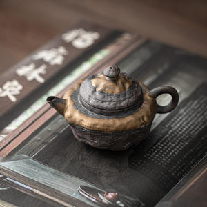 Service à thé Kung Fu <span class=keywords><strong>en</strong></span> grès rétro fait à la main bouilloire unique de petite taille avec <span class=keywords><strong>pot</strong></span> <span class=keywords><strong>en</strong></span> épicéa glaçure et passoire <span class=keywords><strong>en</strong></span> céramique verres à café - Product Image 4