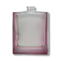 OEM ODM Bon Prix Diffuseur de Parfum en Verre Transparent Design Unique Carré Décoratif Rose de 15ml 20ml