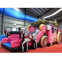 Château gonflable rose en forme de carrosse avec toboggan cheval blanc, aire de jeux gonflable pour parcs et événements, combo château gonflable
