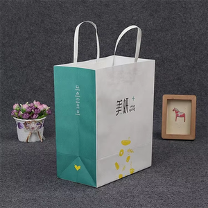 ถุงของขวัญกระดาษคราฟท์วัสดุรีไซเคิลเป็นมิตรกับสิ่งแวดล้อมสำหรับเสื้อผ้าถุงเท้ารองเท้าขนเฟอร์โลโก้ตามสั่ง - Product Image 3