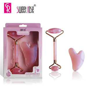 Ensemble de rouleaux de massage facial en quartz et <span class=keywords><strong>jade</strong></span> <span class=keywords><strong>Gua</strong></span> <span class=keywords><strong>Sha</strong></span>, marque privée Sweet Rose, vente en gros, anti-gonflement, lifting du visage, outils de massage corporel pour usage domestique - Product Image 3