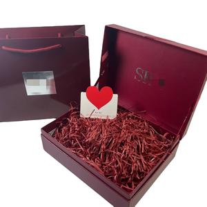 Exquisita Caja de Regalo Plegable Roja Intensa - Product Image 3