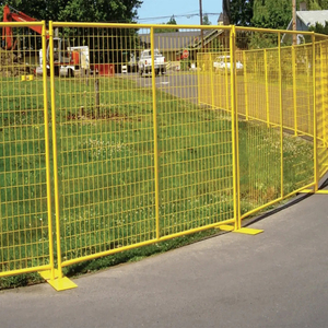 แผงรั้วชั่วคราวมาตรฐานแคนาดาพร้อมแผ่นฐาน รั้วตาข่ายแบบพกพาสำหรับงานก่อสร้างในแคนาดา - Product Image 5