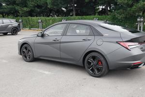Hyundai Elantra N Line 2025, 400 km, 4 portes, 5 places, berline blanche, Hyundai Elantra pour Hyundai Elantra N Line, <span class=keywords><strong>voiture</strong></span> d'occasion - Product Image 2
