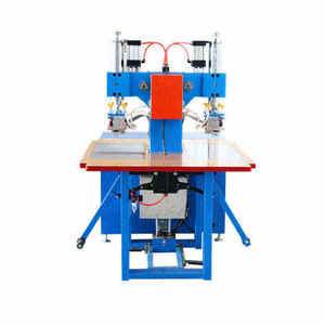 Precio barato de la máquina de grabado de alta frecuencia tipo Pedal 5KW máquina de soldadura de PVC para logotipo de etiqueta de cuero - Product Image 3