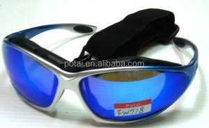 แว่นกันแดดสตีมพังค์สไตล์วินเทจพร้อมเลนส์ไล่ระดับสีที่ไม่เหมือนใครและกรอบพีซีที่ออกแบบมาสำหรับผู้ที่ชื่นชอบสไตล์ - Product Image 1