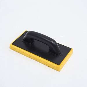 Nouveauté des fabricants : Truelle à enduit en feutre de haute qualité avec manche en plastique - Product Image 1