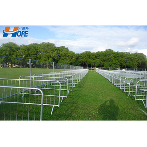 Barriere per il controllo della folla in acciaio verniciato a polvere o zincato a caldo barricate pedonali con piedi staccabili - Product Image 3