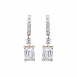 Boucles d'oreilles pendantes solitaire taille émeraude, design long et élégant, bijoux fins pour femmes, cadeaux de mariage, anniversaire, soirée - Product Image 1