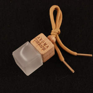 <span class=keywords><strong>Diffuseur</strong></span> de parfum pour voiture en verre givré transparent de 8 ml avec logo personnalisé, rechargeable, avec bouchon à vis en bois - Product Image 5