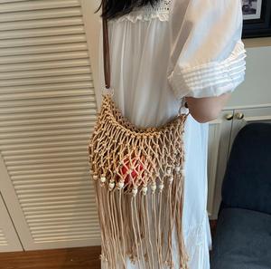 Bolso <span class=keywords><strong>de</strong></span> hombro <span class=keywords><strong>de</strong></span> cuerda <span class=keywords><strong>de</strong></span> algodón con flecos <span class=keywords><strong>de</strong></span> macramé hecho a mano <span class=keywords><strong>de</strong></span> estilo bohemio, bandolera <span class=keywords><strong>de</strong></span> malla <span class=keywords><strong>de</strong></span> <span class=keywords><strong>ganchillo</strong></span> personalizada con borla larga - Product Image 3