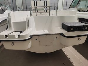 <span class=keywords><strong>Petit</strong></span> moteur hors-bord de matériel de coque de <span class=keywords><strong>bateau</strong></span> de vitesse de yacht de sport de luxe exécution soudée pour le divertissement de sports de croisière - Product Image 2