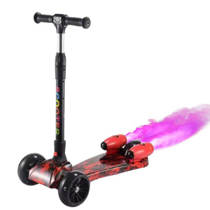 Pu roue en plastique pulvérisation et musique pied <span class=keywords><strong>scooter</strong></span> pour enfants avec pulvérisation d'eau fusée <span class=keywords><strong>scooter</strong></span> pliable jet fumée <span class=keywords><strong>scooter</strong></span> pour enfant - Product Image 2