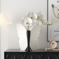 Ornements de vase papillon d'art abstrait, faits main haut de gamme, design minimaliste moderne, pour arrangement floral de salon, entrée, TV