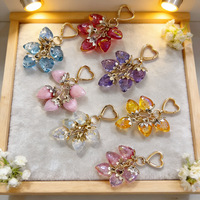Kawaii Aurora Aardbei Cluster Sleutelhanger Hart Karabijnhaak Goud Metaal Fruit Tas Hanger Mode Dames Portemonnee Decoratie Cadeau