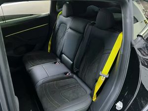 Fundas de Asiento de Cuero de Alta Calidad de Fábrica YLC para <span class=keywords><strong>Tesla</strong></span> Model 3 y Model Y, Tamaño Personalizado, Ajuste Perfecto, Juego Completo - Product Image 2