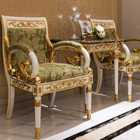 Chaise d'Appoint Néoclassique de Luxe en Tissu Encadré Laque Blanche et en Velours Vert de Conception Artistique