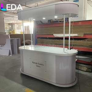 รถเข็นขายขนมเค้กแบบมีหลังคาและล้อเลื่อน ราคาโรงงาน LEDA สำหรับงานเทศกาล งานแต่งงาน และงานเฉลิมฉลองต่างๆ - Product Image 2