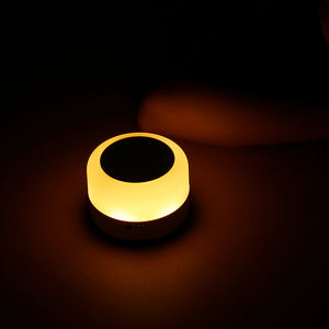 Máquina de Sonido Blanco Eléctrica con Luz Nocturna Integrada para Bebés, Sonidos Relajantes, Temporizador y Memoria para un Mejor Sueño en el Auto o en Casa - Product Image 2