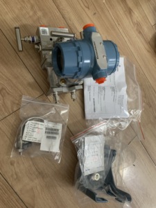 Capteur de débit différentiel Rosemount 3051CD 0304, collecteur conventionnel HART 4-20mA DP, 3 vannes, acier inoxydable 316L - Product Image 6