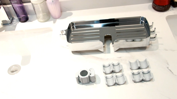 Confezione da 2 mensole angolari autoadesive in acciaio inox con 4 ganci e 2 portadentifricio per bagno - Senza foratura - Nero | Leroy Merlin
