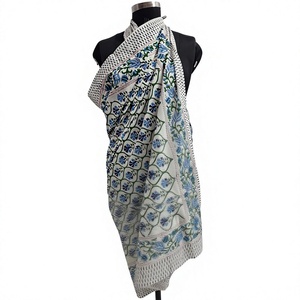Traje de Baño para Mujer con Estampado Floral Sanganeri 100% Hecho a Mano con Técnica de Bloque, en Algodón Jaipuri, a un Precio Increíble - Product Image 1