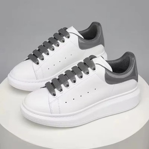 Scarpe Originali con Lacci da Uomo, Tomaia in PU e Mesh, Stile Retrò McQueens, Casual, Traspiranti, da Passeggio, Eleganti, con Motivo <span class=keywords><strong>a</strong></span> Cuori - Product Image 4