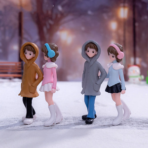 Figuras Decorativas <span class=keywords><strong>de</strong></span> Parejas <span class=keywords><strong>de</strong></span> Dibujos Animados, Adornos <span class=keywords><strong>de</strong></span> Invierno, Manualidades <span class=keywords><strong>de</strong></span> Plástico, Figuras <span class=keywords><strong>de</strong></span> Acción, Adornos para el Tablero del Automóvil - Product Image 2