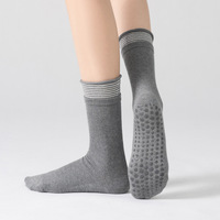 Vente directe de chaussettes de Pilates à double revers en coton pour femmes, chaussettes de Pilates pour la vente en gros