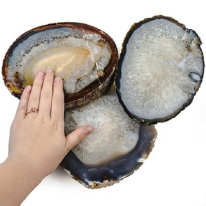 Plateau en pierre de haute qualité, agate noire, pierre naturelle dorée, plateau en pierre de cristal, plateaux de pierres de guérison, agate, grossiste - Product Image 1