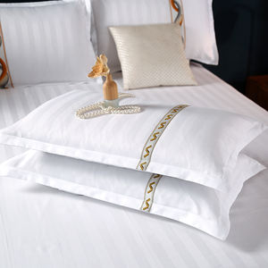 高級マイクロファイバーホテル寝具リネンセットホワイト刺繍フラットベッドシーツカバーカスタムホテル用品 - Product Image 5