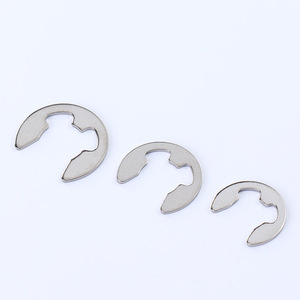 Anillo de Retención Tipo E Jucheng, 15.0 mm, Métrico, Acero Inoxidable 304, Estándar GB896, Superficie Blanqueada - Product Image 4