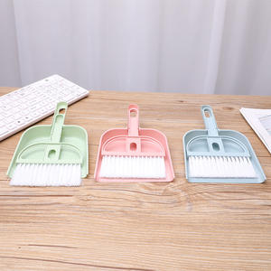 <span class=keywords><strong>Petit</strong></span> <span class=keywords><strong>balai</strong></span> <span class=keywords><strong>pelle</strong></span> à poussière ensemble ménage bureau nettoyage poubelle nettoyage <span class=keywords><strong>pelle</strong></span> animal de compagnie enfants Mini <span class=keywords><strong>balai</strong></span> - Product Image 4