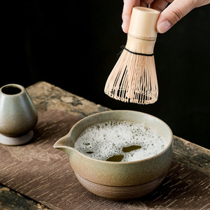 Cuenco de <span class=keywords><strong>Matcha</strong></span> de Cerámica Negro Mate <span class=keywords><strong>con</strong></span> Boquilla Vertedora 480ml, Chawan de Gres Rústico para Té <span class=keywords><strong>Matcha</strong></span> en Stock, Set de Cuencos para Té <span class=keywords><strong>Matcha</strong></span> - Product Image 5
