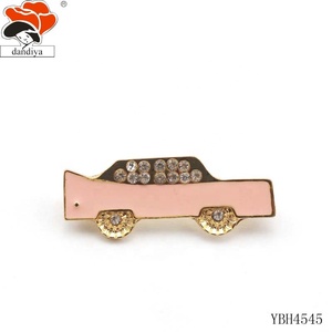 Broches personnalisées en forme d'abeille noire et rose, avec cristaux en strass et alliage plaqué, pour les femmes Mary <span class=keywords><strong>Kay</strong></span>, pour les occasions de mariage - Product Image 4