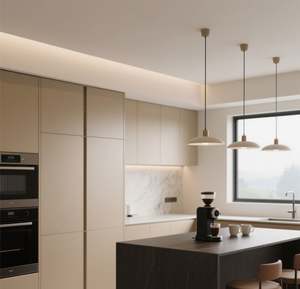 Îlot de cuisine moderne SANTOPOVA avec rangement intégré et éclairage suspendu - Product Image 1