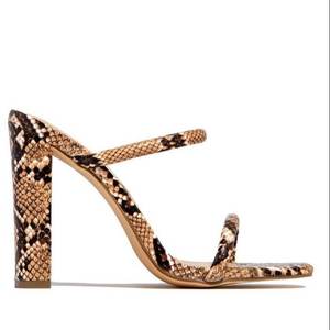 รองเท้าแตะแฟชั่นส้นสูงสำหรับผู้หญิง, รองเท้าแตะผู้หญิงระบายอากาศได้ดีรองเท้าส้นหนาเปิดนิ้วเท้าป้องกันการลื่นสำหรับฤดูร้อน - Product Image 1