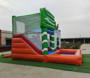 Château gonflable commercial sur le thème des poissons tropicaux avec zone de rebond, toboggan et piscine étanche - Product Image 1