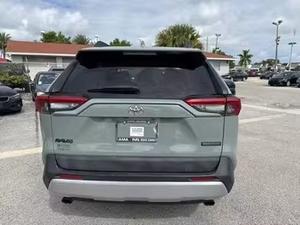 Qualité exceptionnelle, prix imbattables, Toyota RAV4 Double Cab Comfort 4x4 à 8 vitesses, modèle 2023, 80L, voitures de luxe d'occasion - Product Image 2