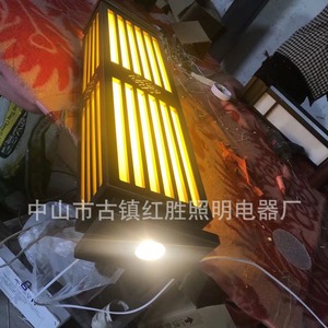 โคมไฟติดผนัง LED สี่เหลี่ยมสแตนเลสกลางแจ้ง ไฟสวนพลังงานแสงอาทิตย์ 110-240V อายุการใช้งาน 50000 ชั่วโมง - Product Image 4
