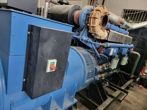 Thứ Hai Tay Máy Phát Điện Diesel 50-1000kva Tiêu Thụ Nhiên Liệu Thấp Cổ Phiếu Sẵn Sàng Cho Châu Phi/Châu Á Tùy Chọn ATS Im Lặng Loại Mở Khung - Product Image 6