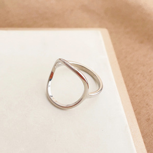 טבעות עיגול גדולות פשוטות זהב רגיל 18 קראט גבוה נירוסטה תכשיטים פשוטים אופנתיים בציפוי זהב - Product Image 5