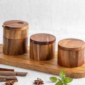 El popular contenedor giratorio para especias de madera de ciprés es adecuado para usar en cocinas domésticas para cocinar. - Product Image 2