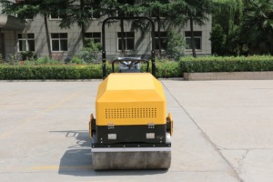 Nouveau rouleau compresseur hydraulique de haute qualité 1,5 tonne 1,6t à roues, homologué CE Europe, pour travaux routiers - Product Image 3