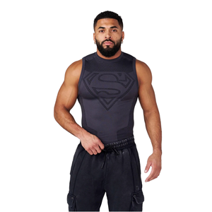 Camiseta sin mangas negra con logo de Superman para hombre, cuello redondo, transpirable, ajuste deportivo, chaleco de poliéster tejido con estampado frontal - Product Image 1