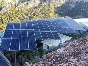 Panneaux solaires monocristallins BIPV et HJT haute efficacité de 400W à 560W, entièrement noirs, pour l'Europe - Product Image 1