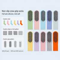 Chaussettes antidérapantes à faible MOQ pour femmes, en coton, mi-mollet, pour Pilates, Barre, Danse, Yoga, 23 couleurs personnalisables