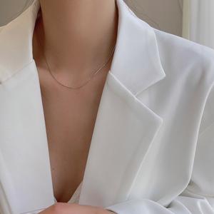 Collier chaîne en os de serpent empilable en argent sterling 925 pour femmes bijoux de superposition élégants idéaux pour un usage quotidien - Product Image 2