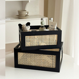 سلة تخزين خشبية من الروطان بتصميم عتيق - منظم قابل للتكديس للوجبات الخفيفة ومستحضرات التجميل - Product Image 4